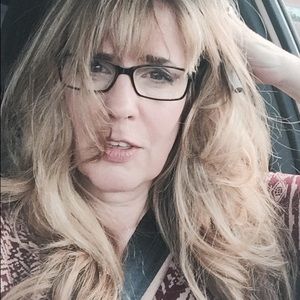 Meet your Posher, Mitzi