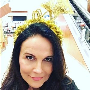 Meet your Posher, Debra