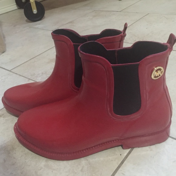 ✨Michael Kors Rain Boots✨