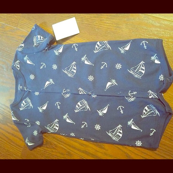 Carters NWT Romper.