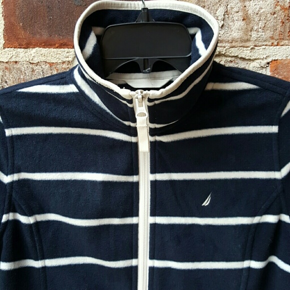 *SOLD*Nautica Fleece Jacket - Picture 4 of 4