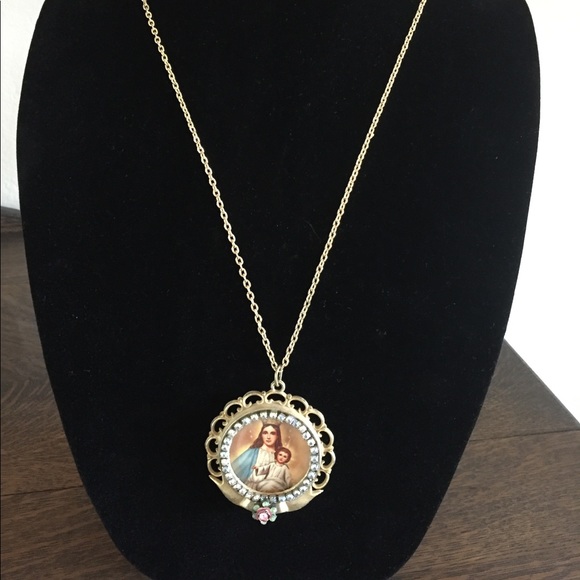 The Divine mother necklace - Picture 3 of 5