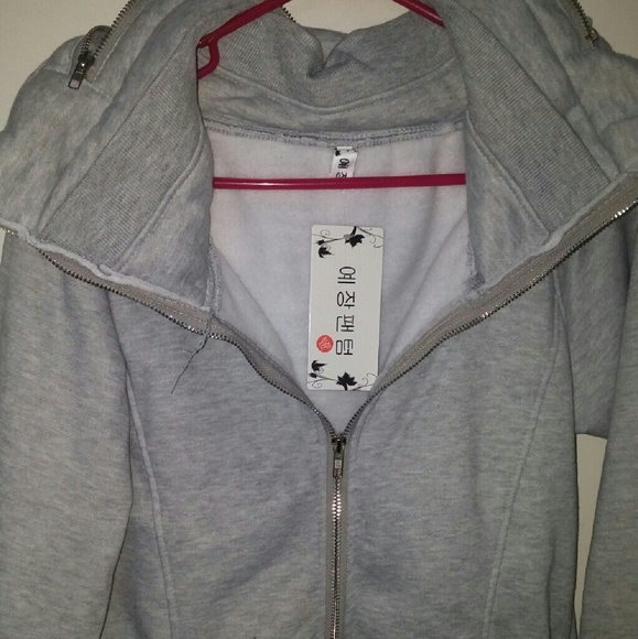 FINAL SALE Brand new gray hooded jacket.
