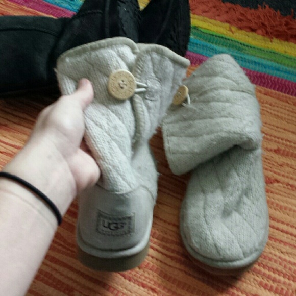 UGG Bundle - Picture 3 of 4