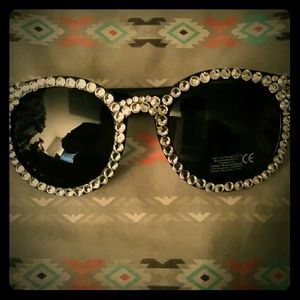 Customize sunglasses