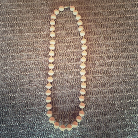 Ivory silicone chewable beads necklace - Picture 1 of 3