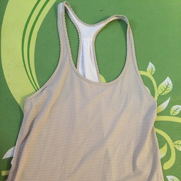 Lululemon tank
