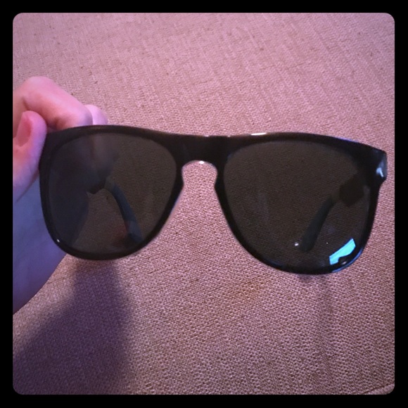 Toms Sunglasses Like New!