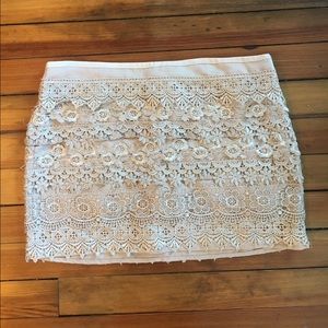 Lace skirt