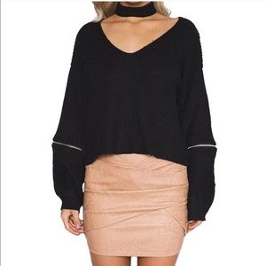 Choker sweater