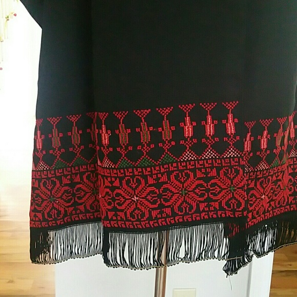 SCARF - Picture 2 of 2