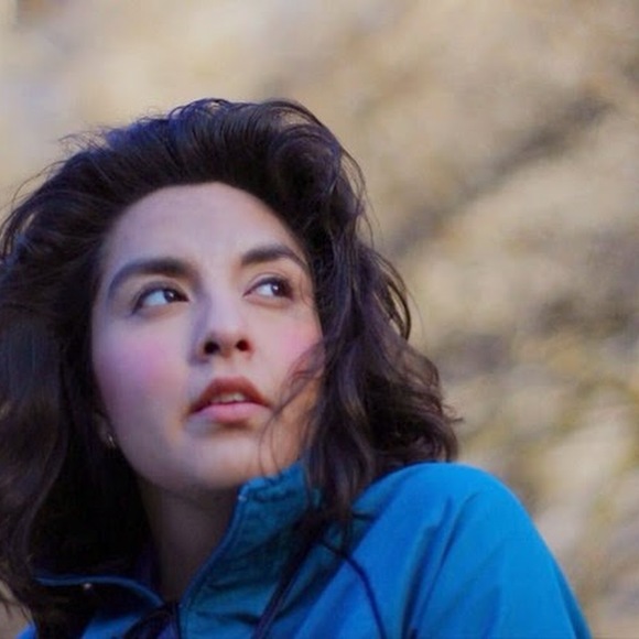 Meet your Posher, Cynthia