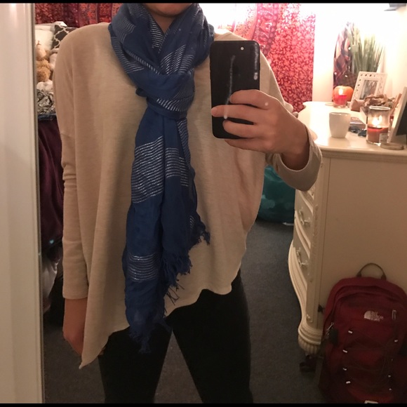 Scarf - Picture 2 of 3