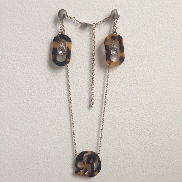 Tortoise Shell "R" Necklace / Earring Set