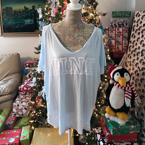 PINK Victoria's Secret Tops - BNWT VS PINK SLOUCHY V-NECK TEE