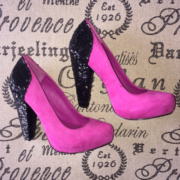 BCBG Fuscia (Purple/Pink) & Black Heels