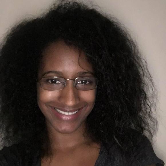 Meet your Posher, Saida