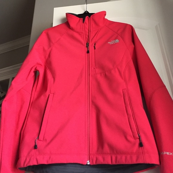 PRICE DROP!! North Face Apex coat