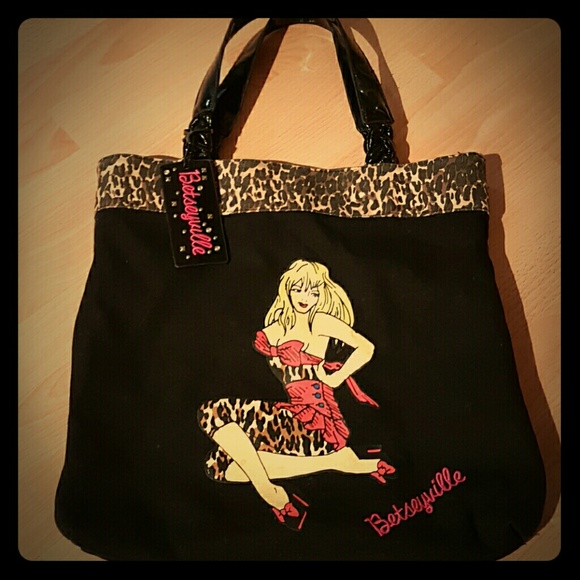 Betsey Johnson Besteyville pin-up tote EUC