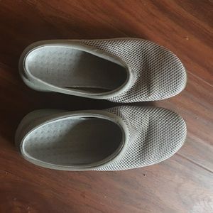 Merrill Slip On Size 8.5 Gray/lavender hue
