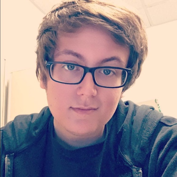 Meet your Posher, Curtis - Picture 1 of 1