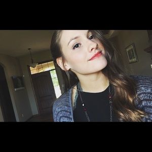 Meet your Posher, Kaytlin