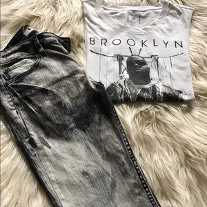 Jeans & muscle shirt