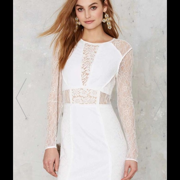 Lace white dress - Picture 1 of 3