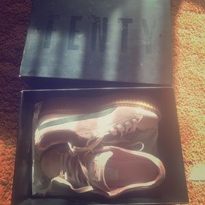 PUMA BY RIHANNA WOMEN’S CREEPER