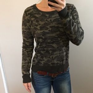 Camo print sweater