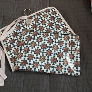 Tory Burch Bags - NWOT Tory Burch travel hanging organizer Tory Burch Bags - NWOT Tory Burch travel hanging organizer