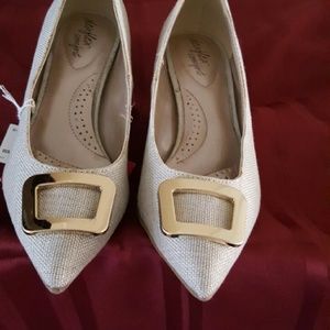 Brand new kitten heels pointed toe