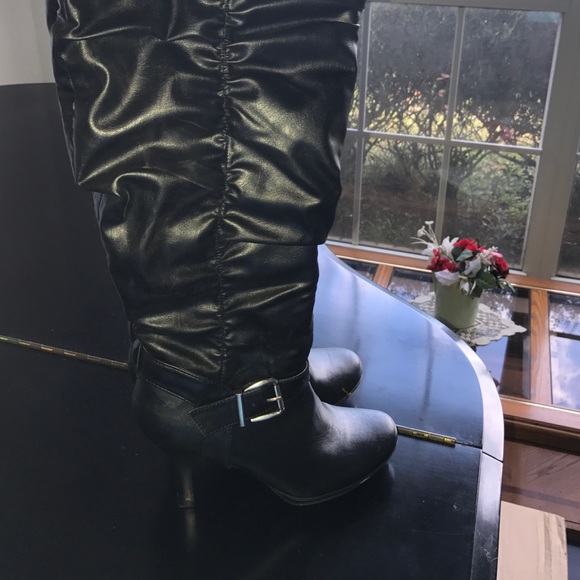 Boots! - Picture 3 of 4