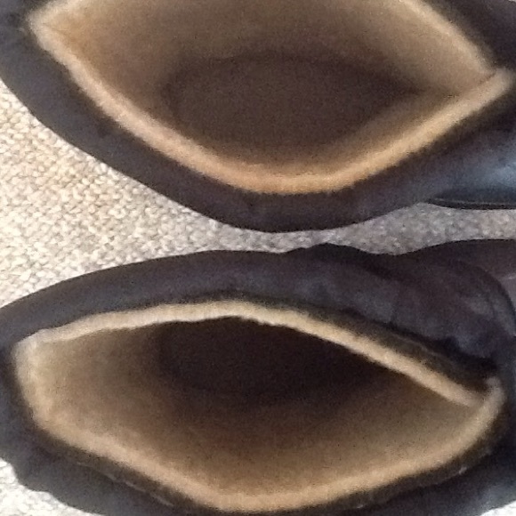 Boys Kamik Canada Snow Boots ☃ Like New - Picture 4 of 4