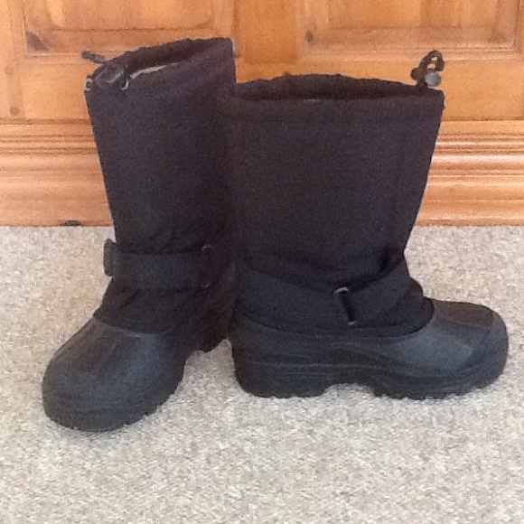 Boys Kamik Canada Snow Boots ☃ Like New - Picture 2 of 4