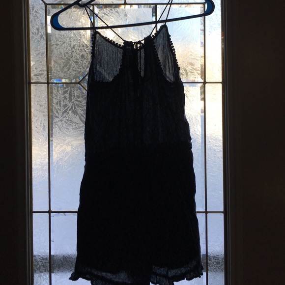 Short jumpsuit - Picture 2 of 3