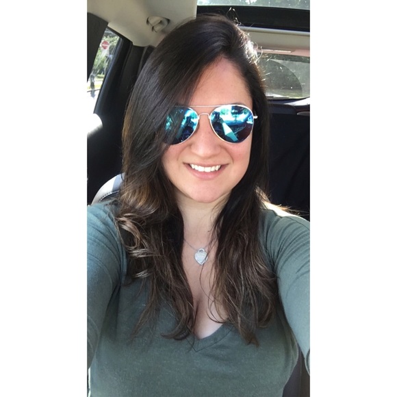 Meet your Posher, Tania - Picture 1 of 1
