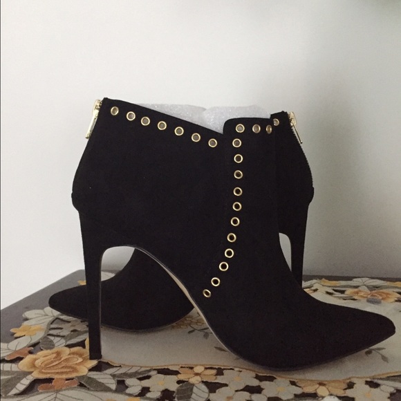 Shoes - Picture 1 of 1