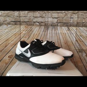 MEN'S NIKE GOLF CLEATS SIZE 8