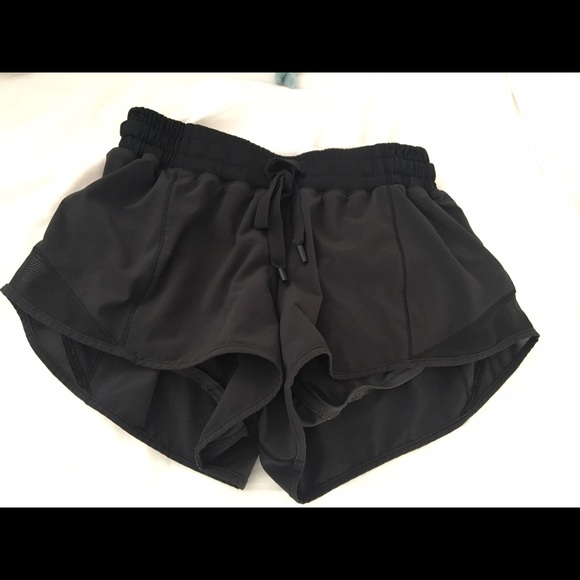 Lululemon black running shorts !