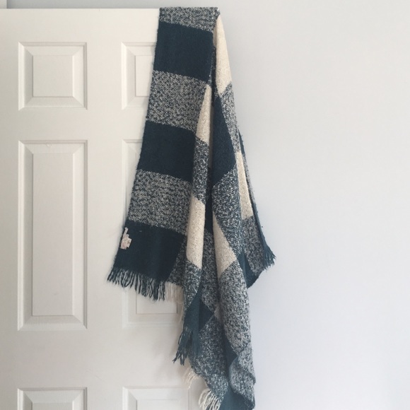 MOVING SALE Free People Plaid Blanket Scarf