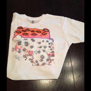 NEW! Alien amoeba tee💕💕😝