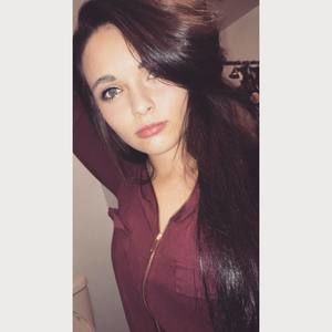 Meet your Posher, Kendra