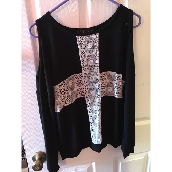 Black shirt