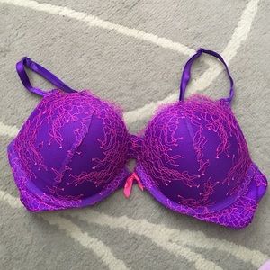 Victoria secret bombshell
