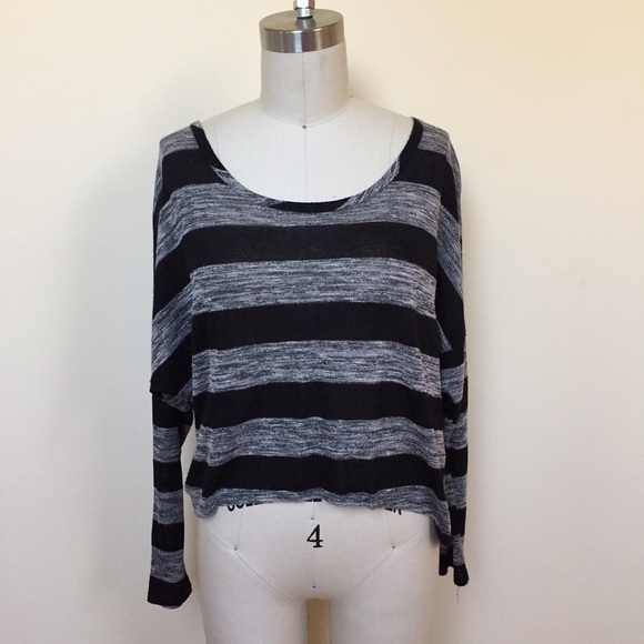 Pullover sweater