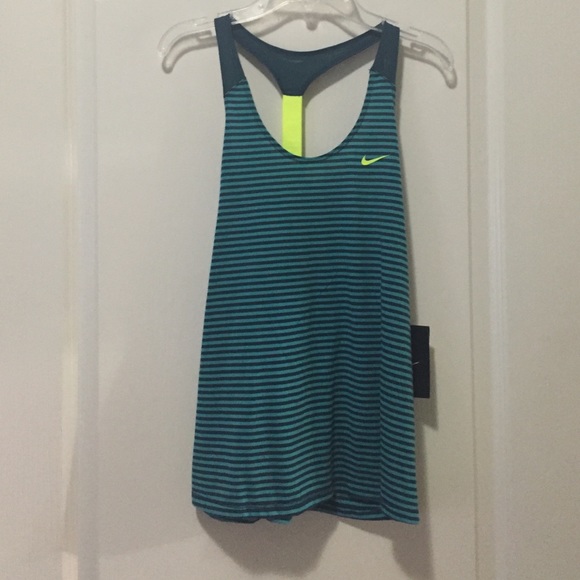 Nike tank