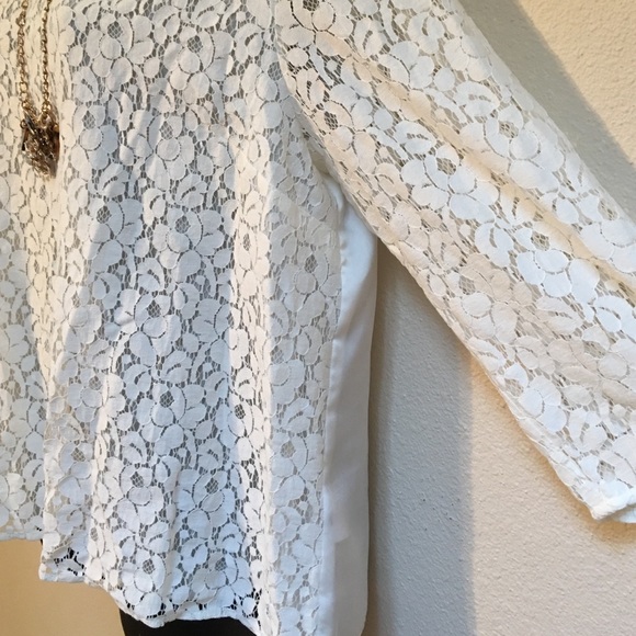 Women's DKNYC Lace Top - Picture 3 of 4