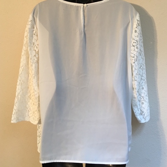 Women's DKNYC Lace Top - Picture 4 of 4