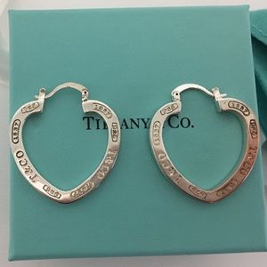 Tiffany & Com. 925 sterling Silver 1837 Earrings